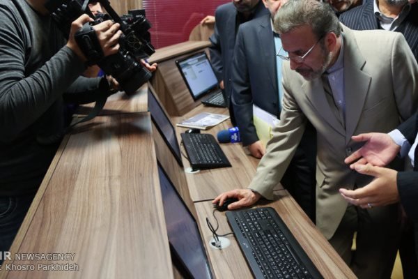 وزیر ارتباطات مرکز آپا در اهواز را افتتاح کرد