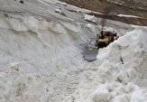 انسداد جاده سی سخت به پادنای اصفهان و ۵۰ روستای مارگون/ بارش برف به ۵۰ سانتی متر رسید