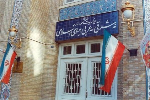 احضار کاردار امارات در واکنش به بازداشت معلمان ایرانی