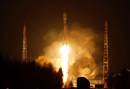 روسیه دو ماهواره نظامی به فضا پرتاب کرد