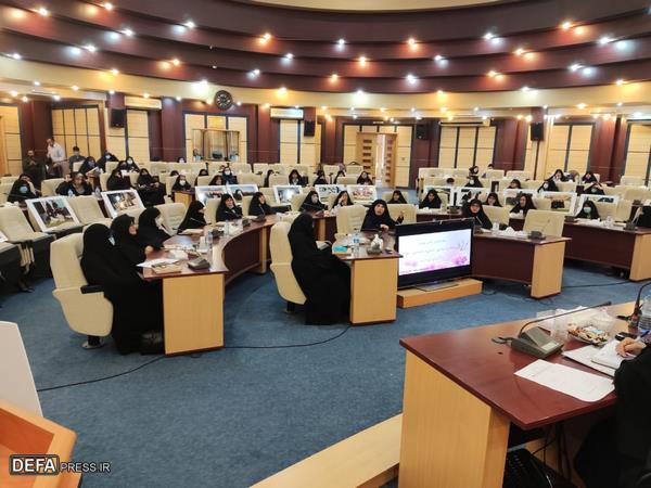 نشست زنان پشتیبانی جنگ استان گلستان با معاون استاندار