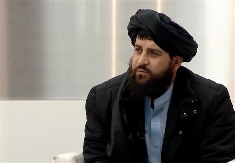 سفر رسمی وزیر دفاع دولت موقت طالبان به امارات