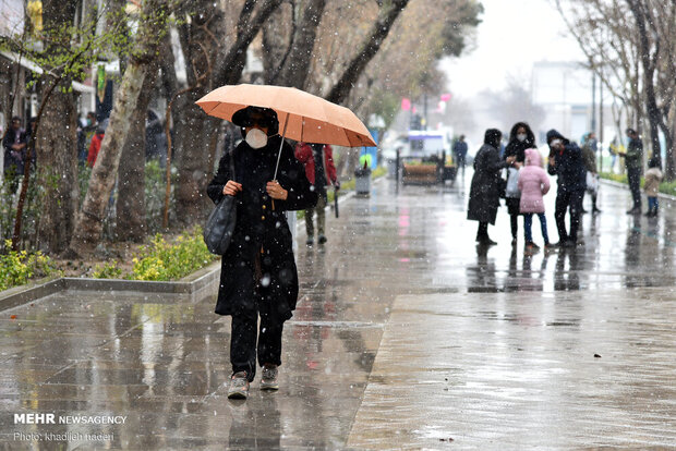رگبارهای بهاری غرب اصفهان را فرا می‌گیرد/ افزایش تا ۵ درجه‌ای دما