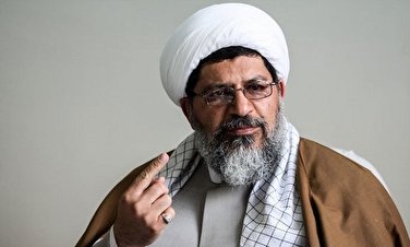 انقلاب اسلامی با هوشمندی و درایت امام خامنه‌ای رو به پیشرفت است